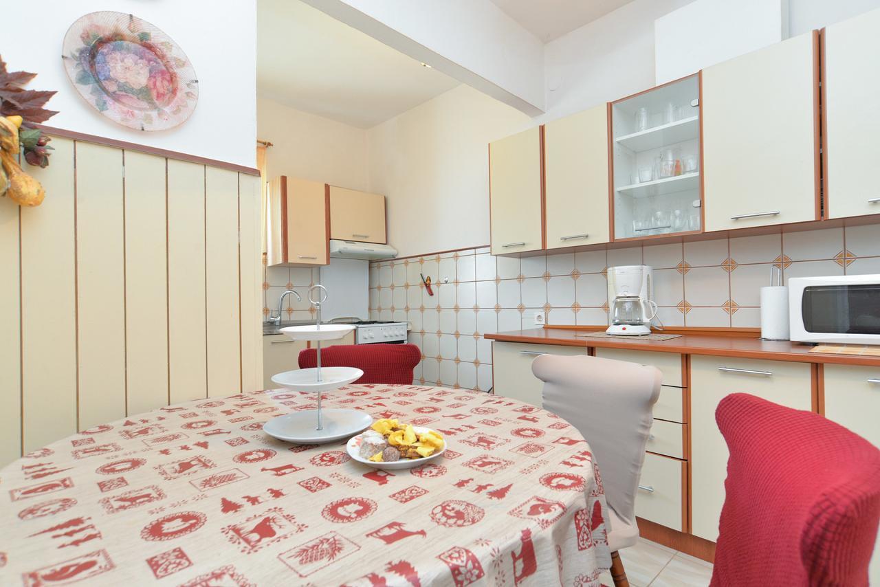 Apartments Stjepan 725 Fazana Exterior photo
