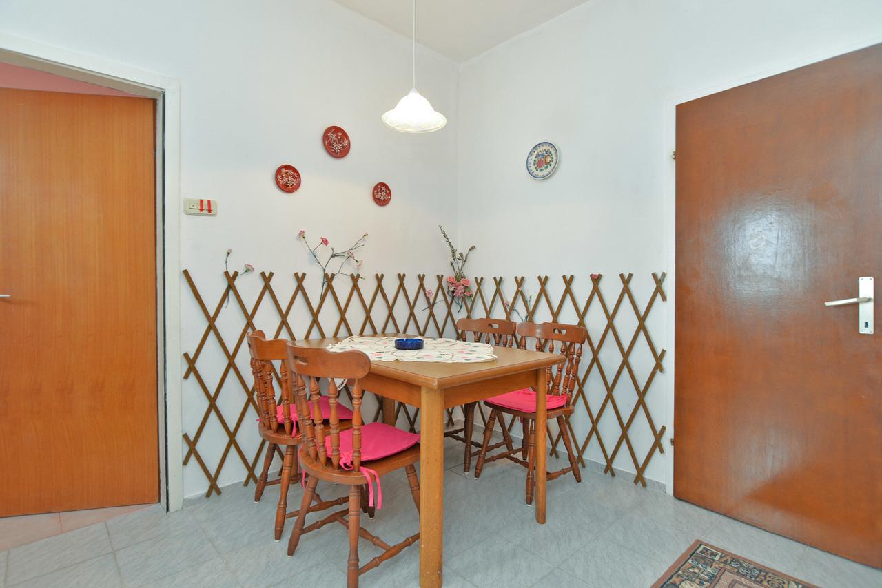 Apartments Stjepan 725 Fazana Exterior photo